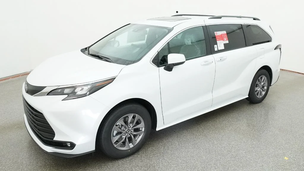 2026 Toyota Sienna XLE