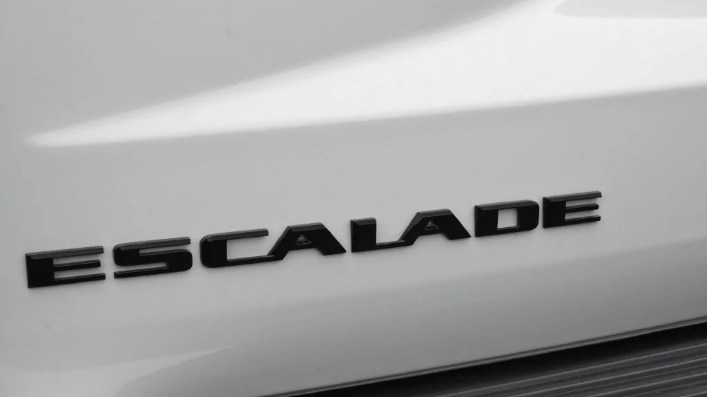 Used 2023 White Cadillac Premium Luxury image 20