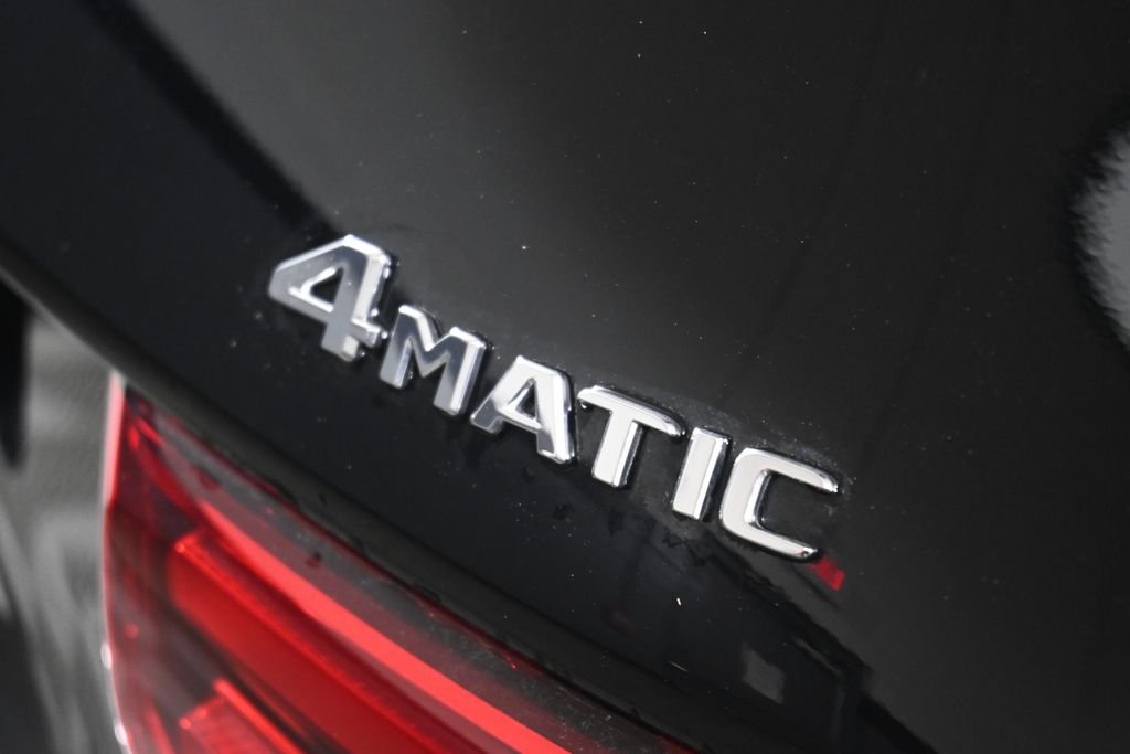 Used 2026 Night Black Mercedes-Benz GLB 250 image 36