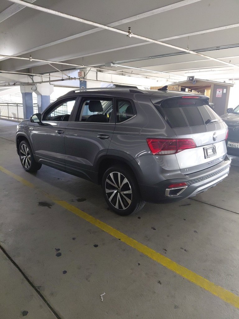 Used 2024  Volkswagen 1.5T SE image 3