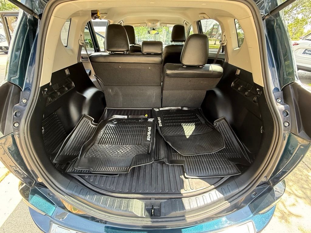 Used 2018 Blue Toyota LE image 28