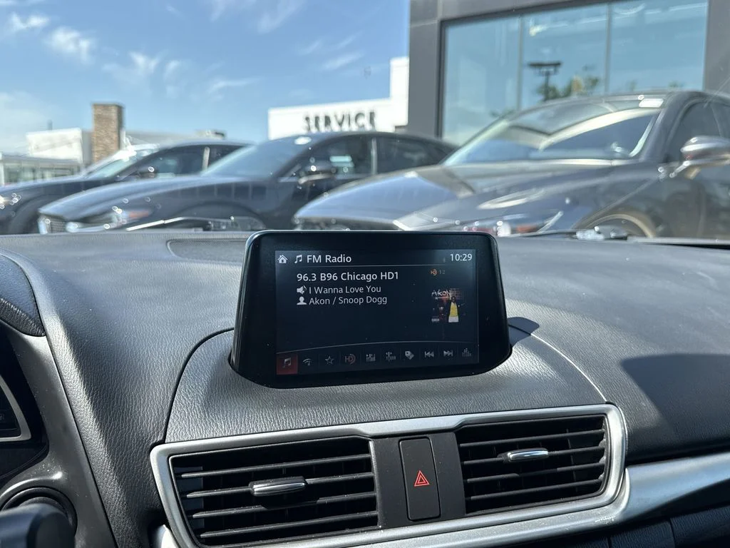 Used 2018 Red Mazda Touring image 16