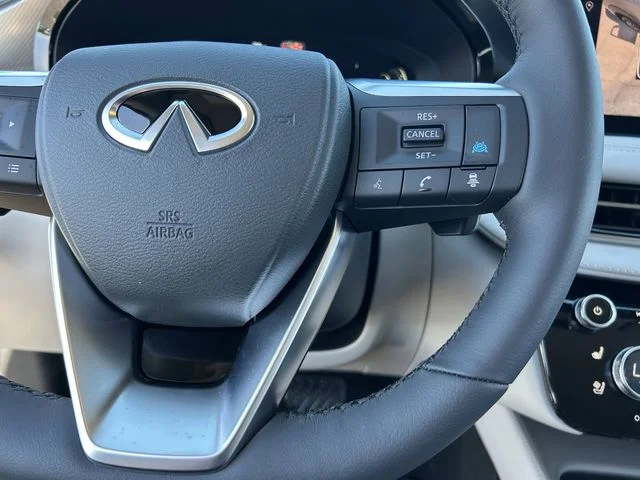 New 2027 GRAPHITE SHADOW INFINITI Luxe AWD image 26