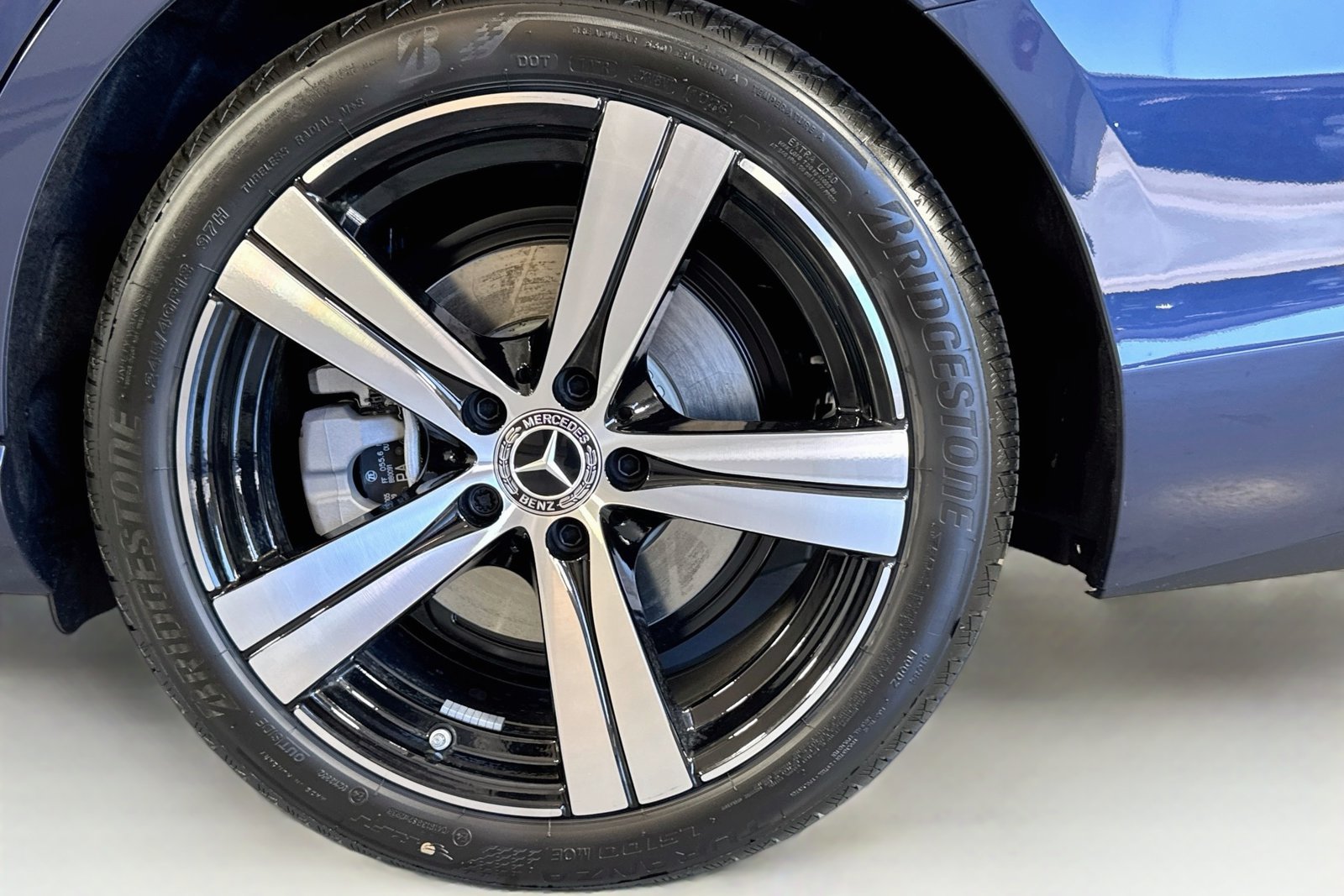 New 2026 Twilight Blue Metallic Mercedes-Benz C 300 image 29