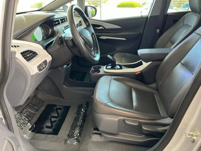 Used 2021 Silver Ice Metallic Chevrolet Premier image 36