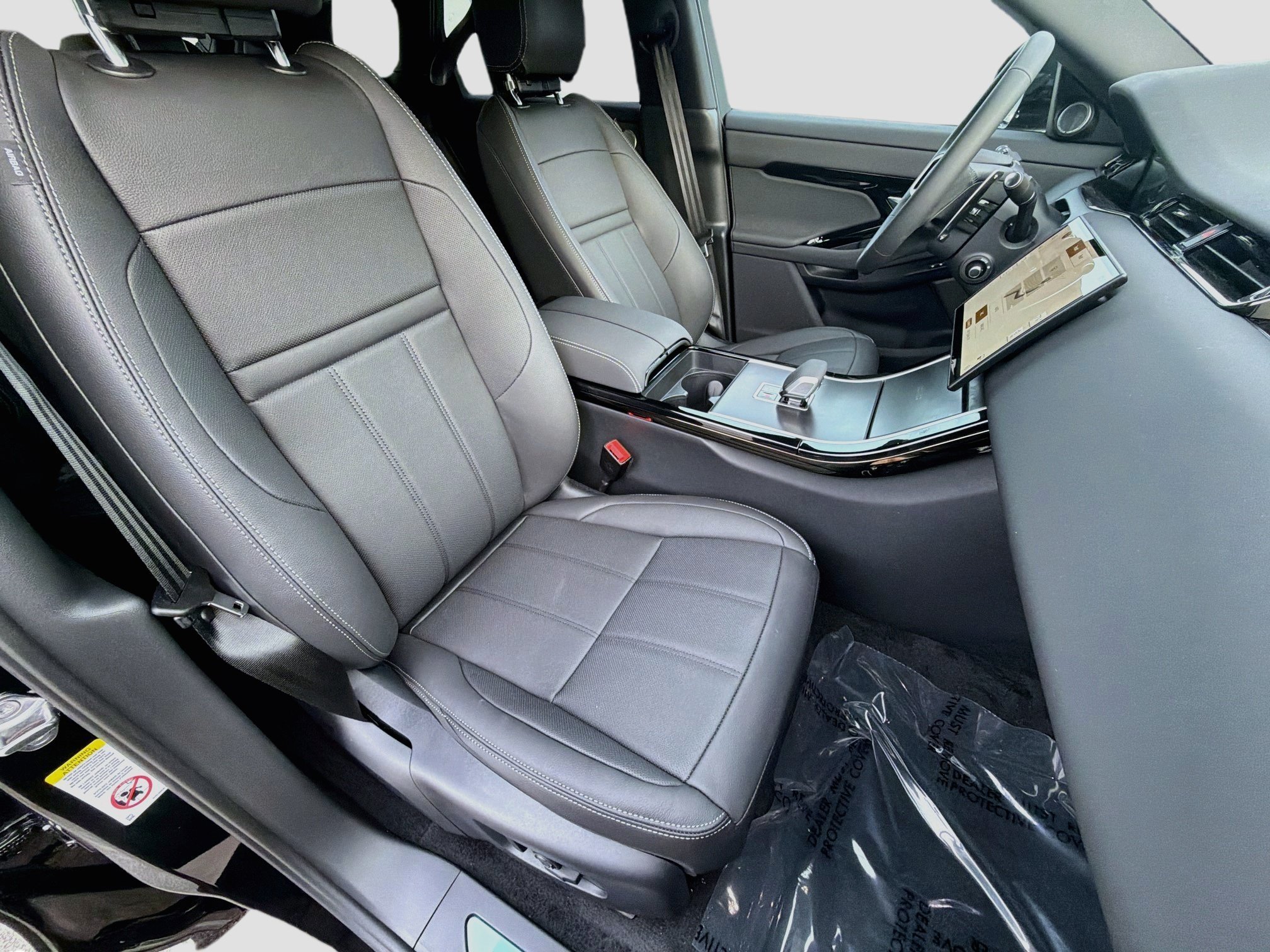 New 2026 Santorini Black LAND ROVER  image 14