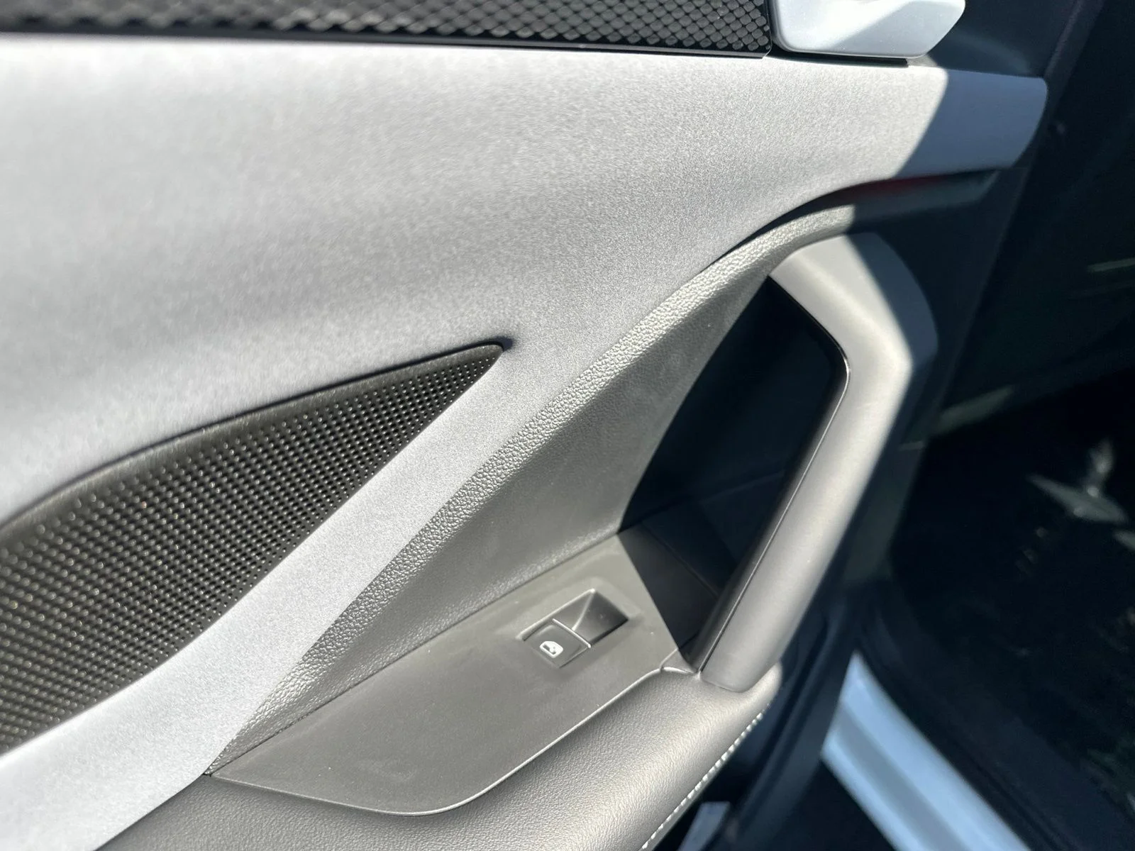 New 2026 White/off-white Volkswagen 2.0T SE R-Line Black image 25