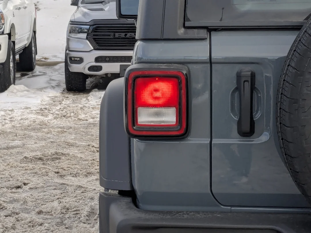 New 2026 Dark blue Jeep Sport - - 4x4 - 2.0L Turbo Engine - 12.3 Uconnect 5 Display - Black Freedom Hardtop & More! image 11