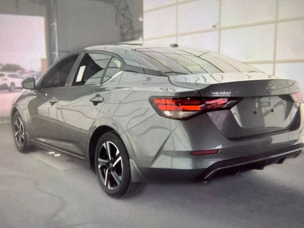 Used 2024 Gray Nissan SV image 4