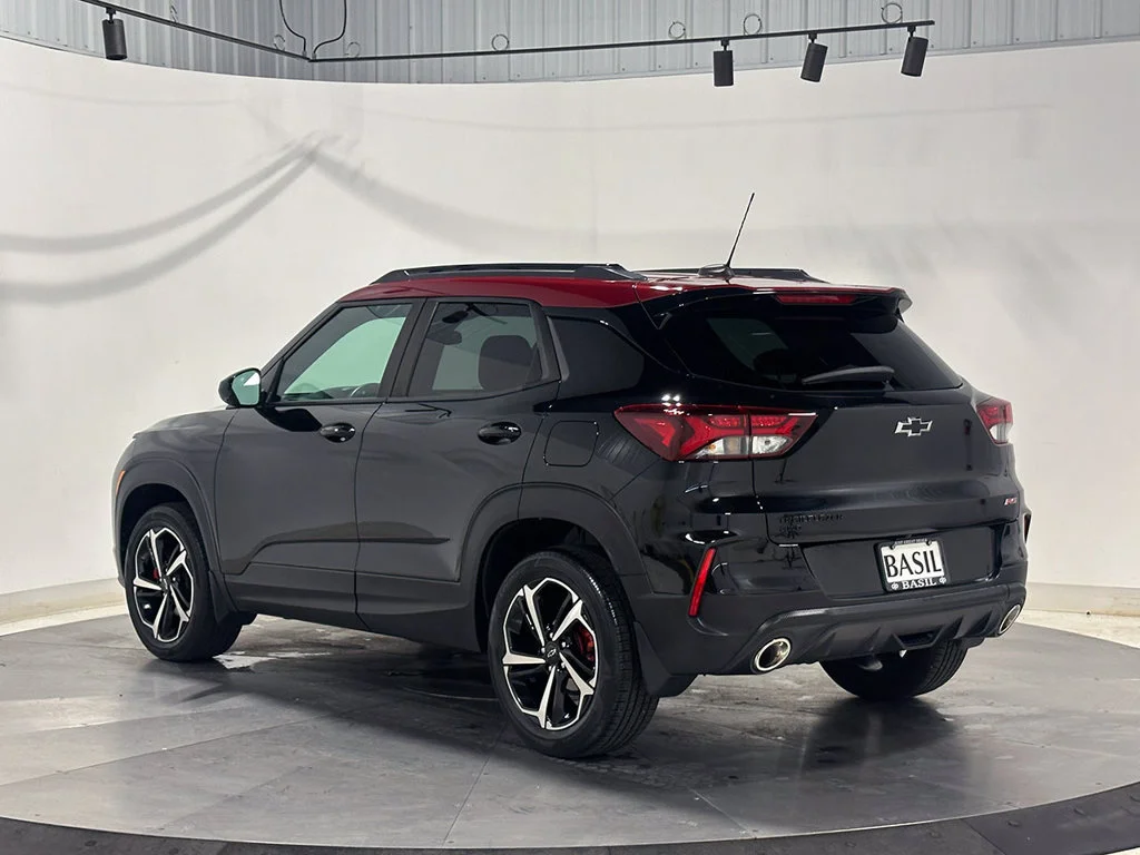 Used 2021 MOSAIC BLACK METALLIC Chevrolet RS image 13