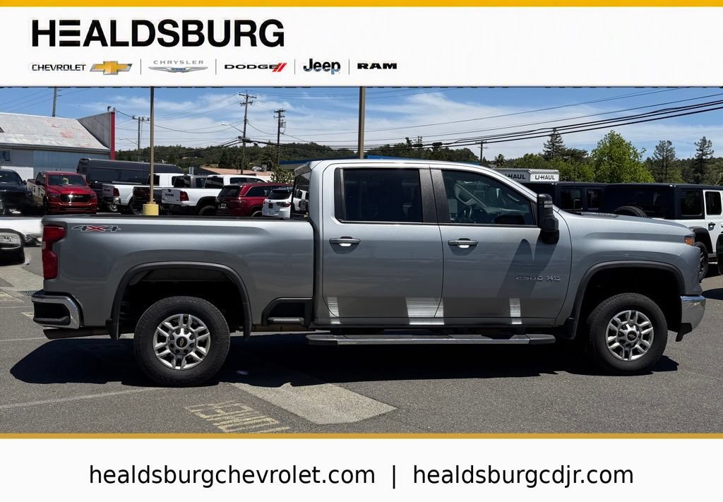 Used 2025 Sterling Gray Metallic Chevrolet LT image 6