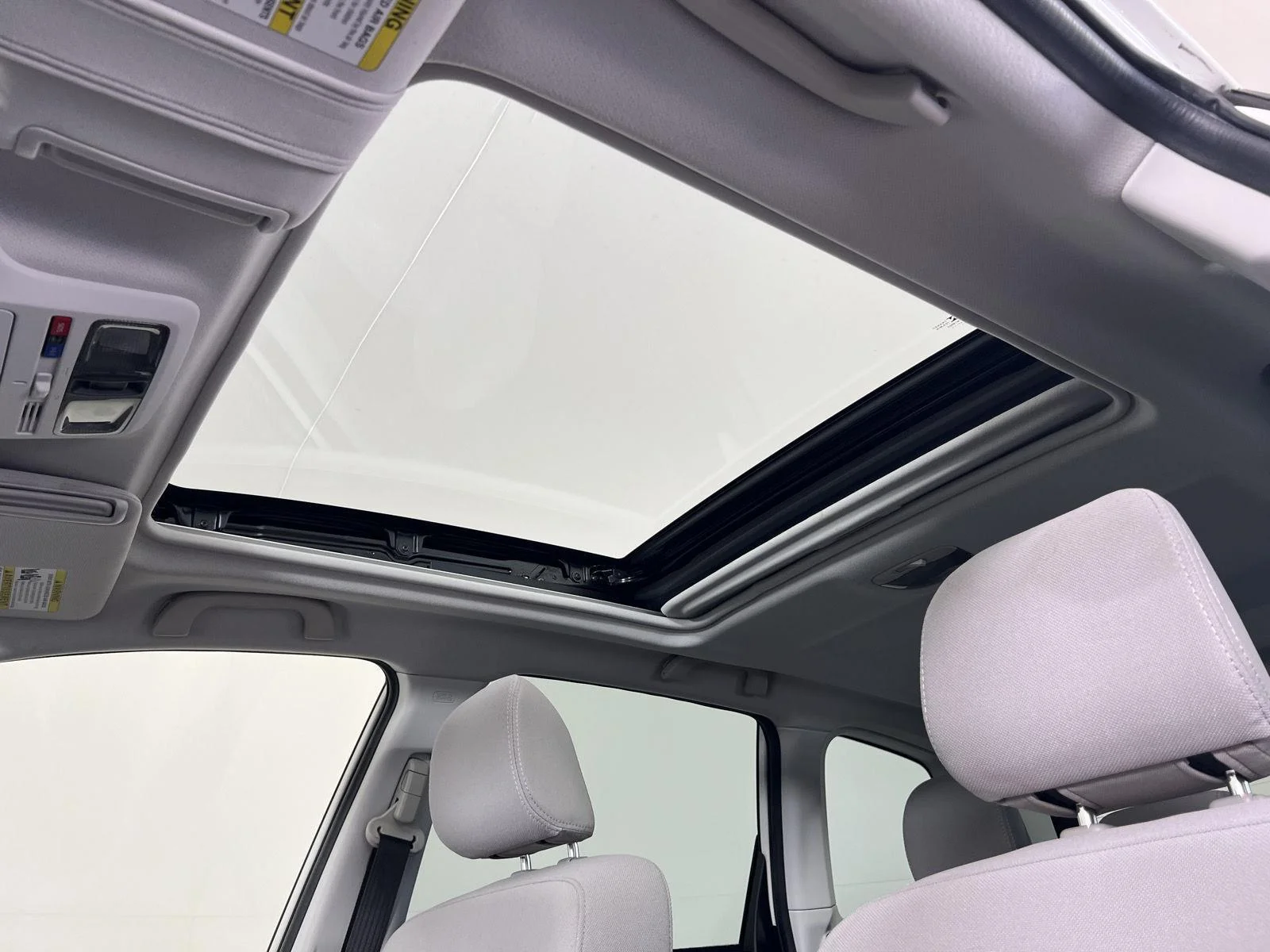 Used 2018 Crystal White Pearl Subaru Premium image 24