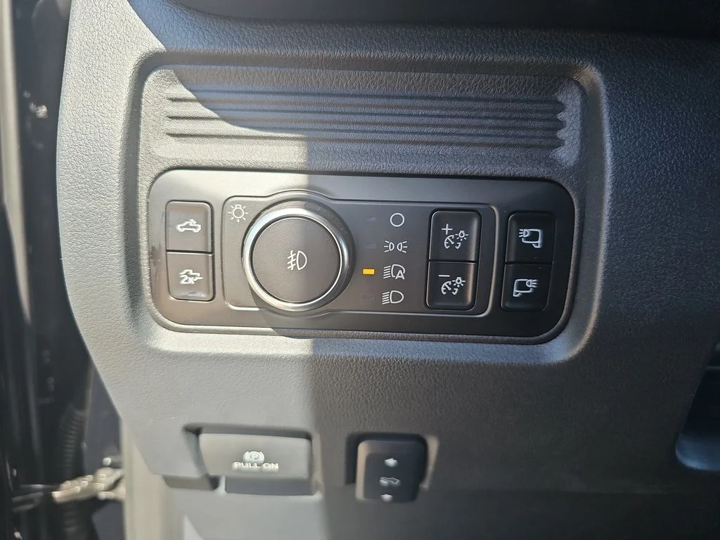 New 2026 Agate Black Metallic Ford F-250® Lariat® image 26