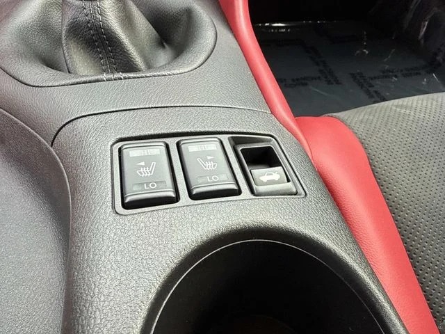 Used 2026 White Nissan Performance image 27