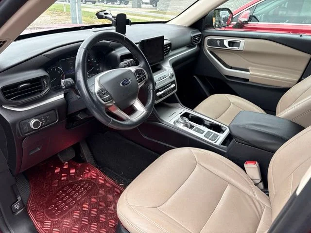 Used 2021 Red Ford XLT image 8