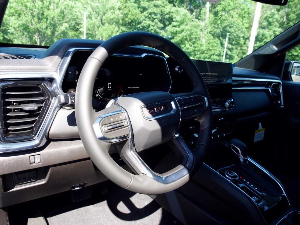 New 2026 Sterling Metallic GMC Elevation image 12