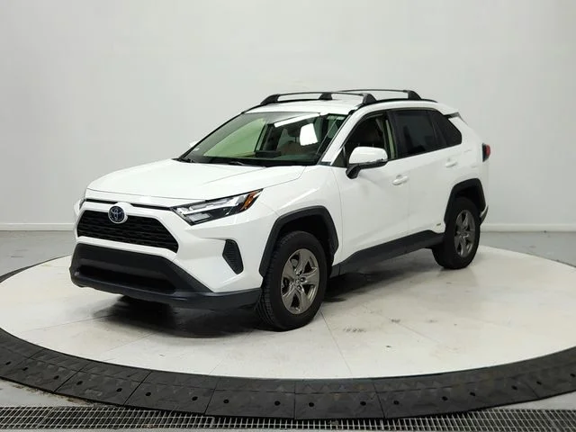 Used 2023 White Toyota LE image 4