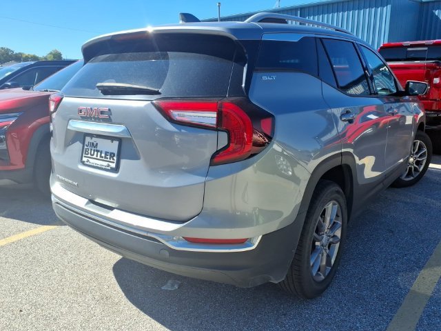 Used 2024 Sterling Metallic GMC SLT image 4