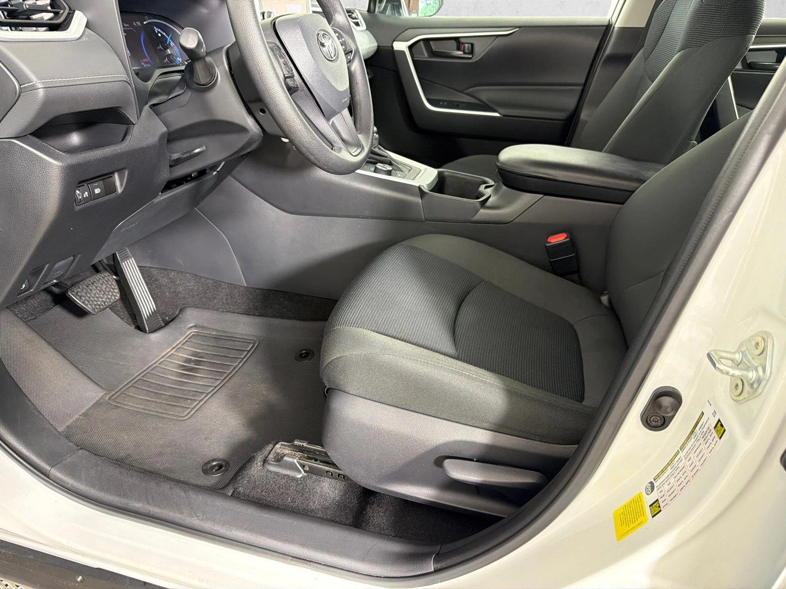 Used 2024 Ice Cap Toyota Hybrid LE image 9