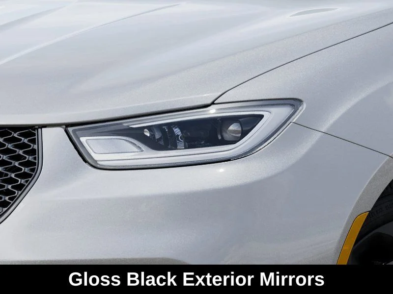 New 2026 Silver Mist Clear-Coat Exterior Paint Chrysler Limited image 11