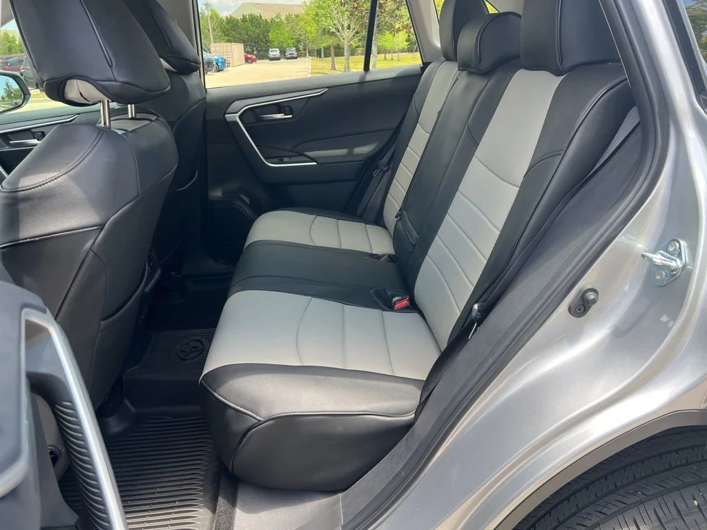Used 2025  Toyota XLE image 50