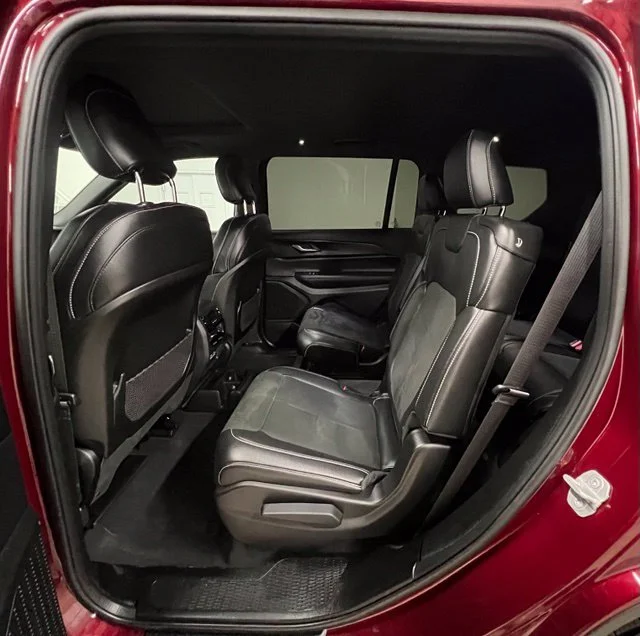 Used 2025 Red Jeep Altitude X image 25