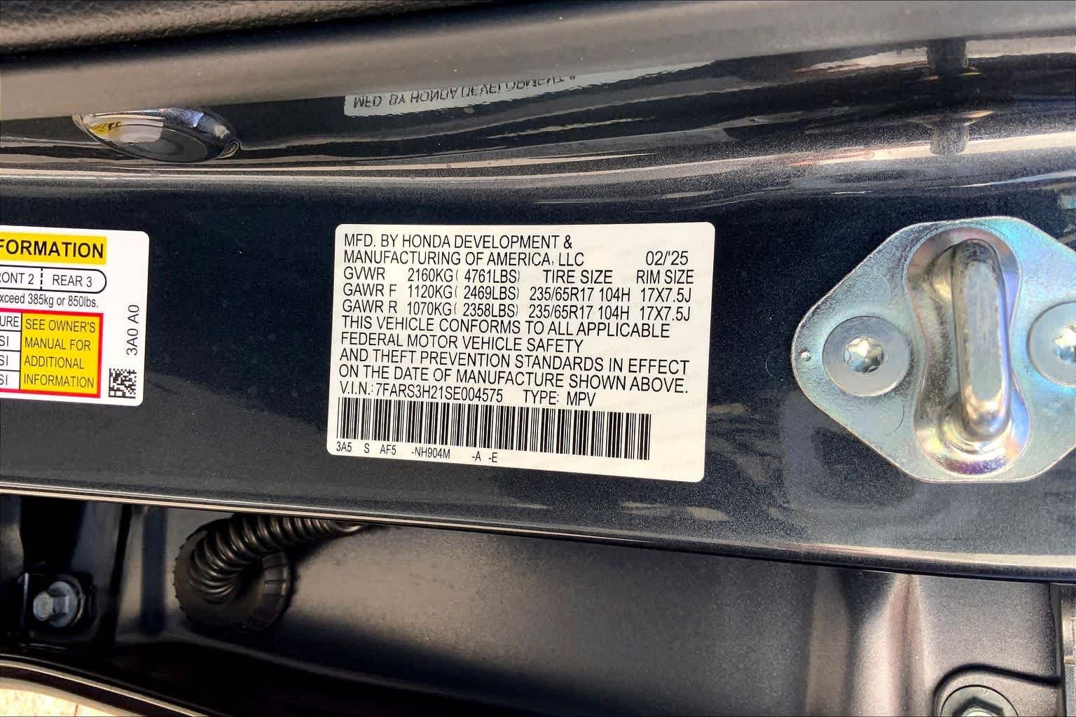 Used 2025 Meteorite Gray Metallic Honda LX image 36