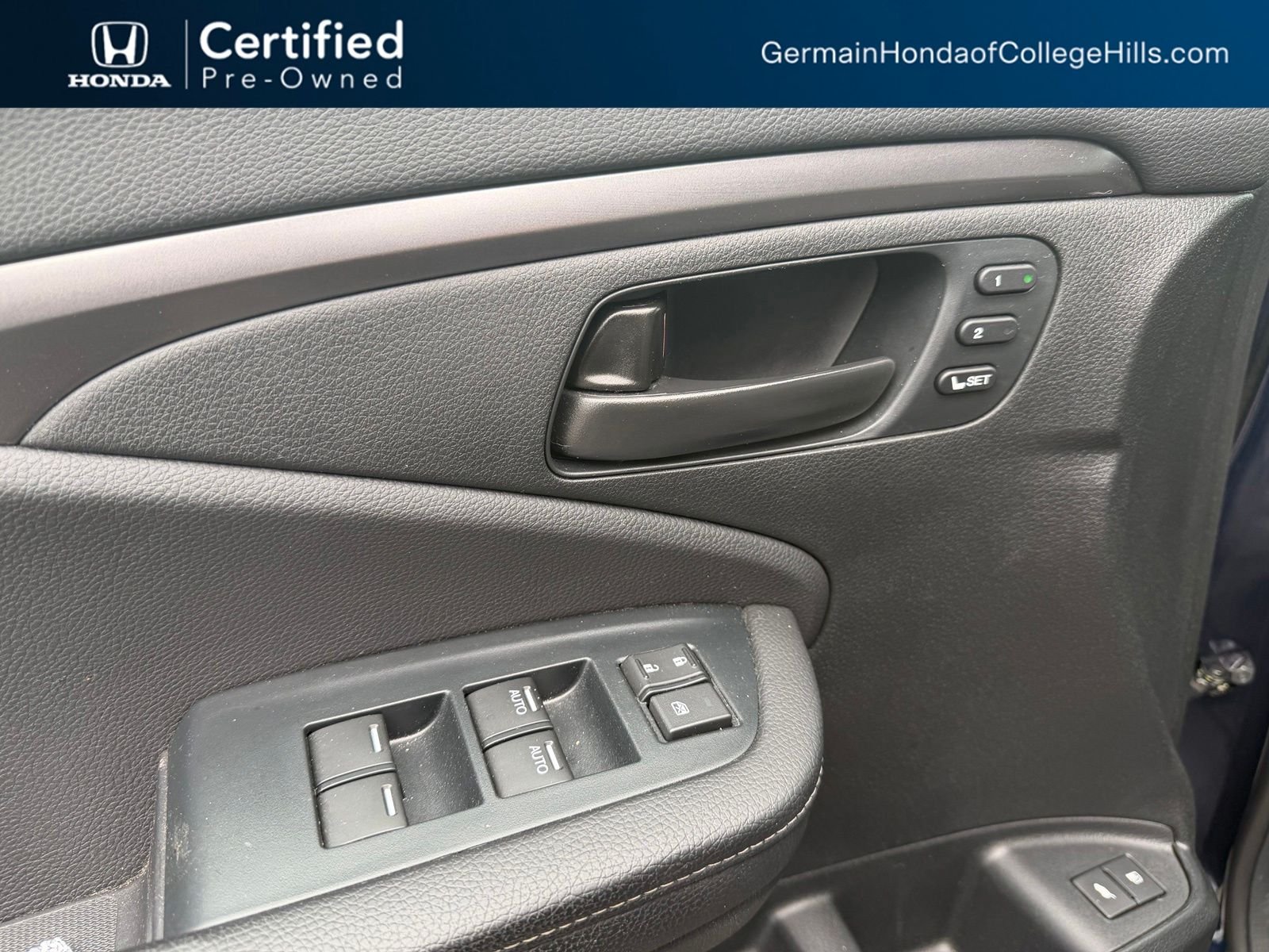 Certified Used 2023 Obsidian Blue Pearl Honda EX-L image 17