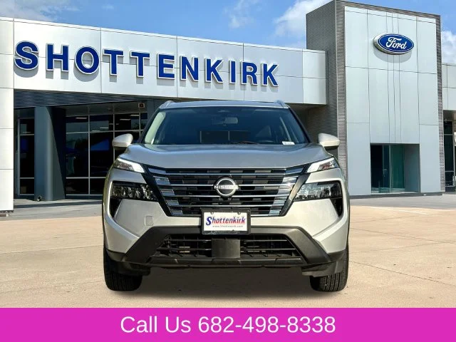 Used 2024 Silver Nissan SV image 2