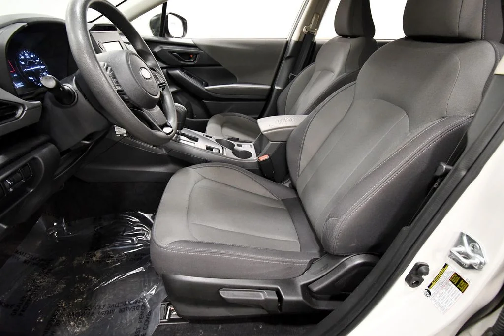 Used 2024 White Subaru Base image 14