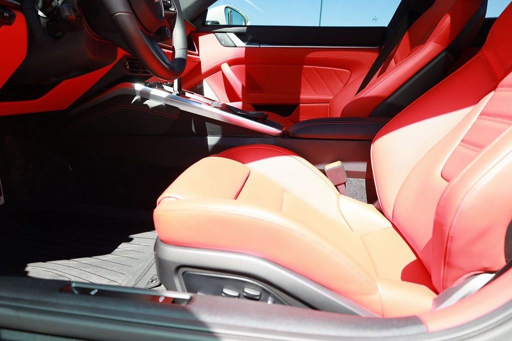 2025 Porsche 911 Turbo S - Photo 11