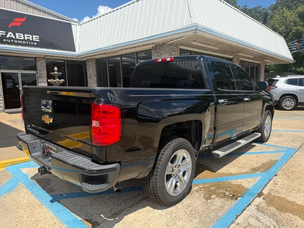 Used 2018 Black Chevrolet Custom image 8