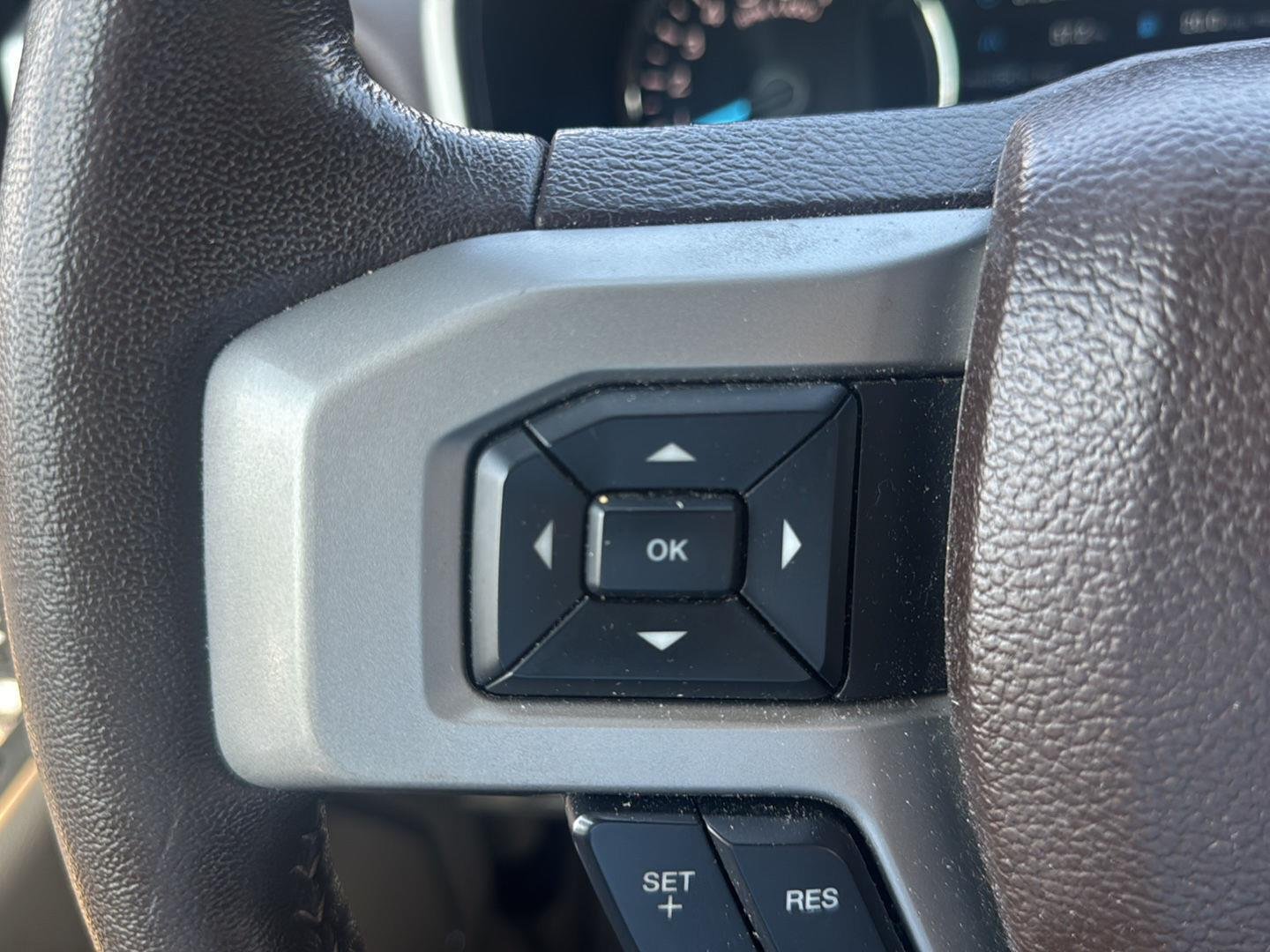 Used 2019 Agate Black Ford LARIAT image 18