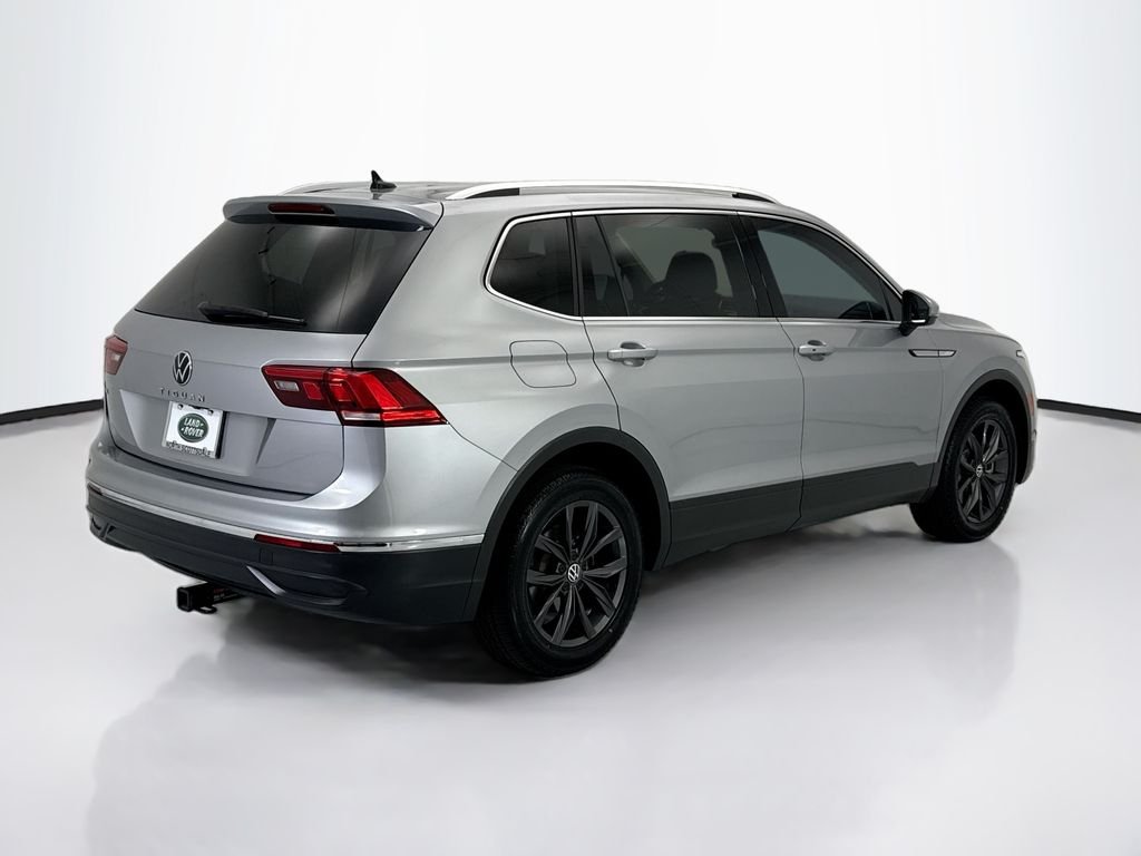Used 2022 Pyrite Silver Metallic Volkswagen 2.0T SE image 5