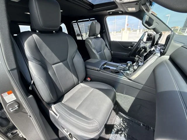 Used 2024 Gray Lexus 600 Luxury image 27