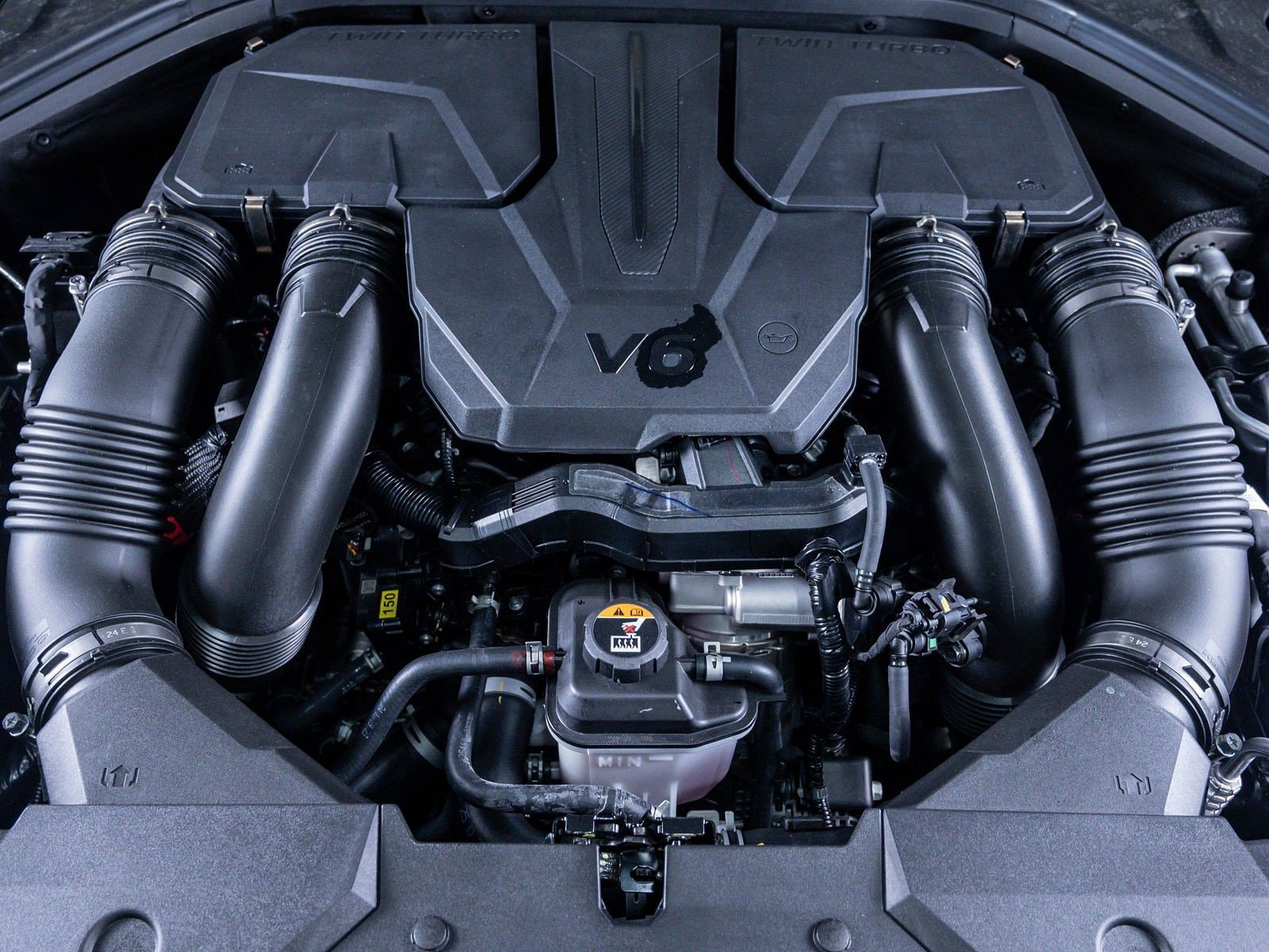 New 2026 Vik Black Genesis 2.5T Sport Prestige image 7