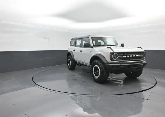 New 2026 Avalanche Gray Ford Base image 3
