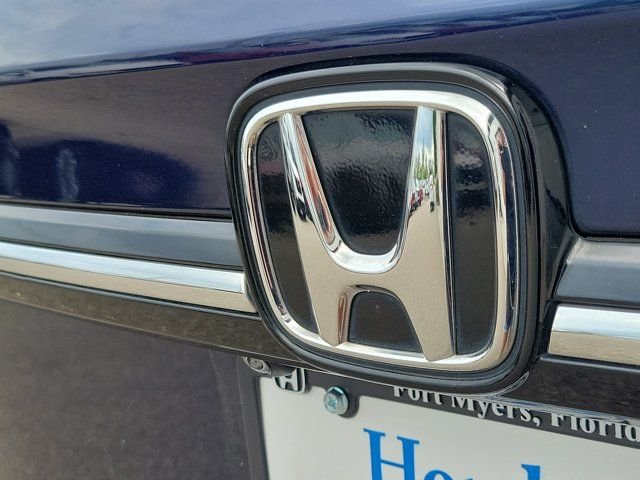 Used 2021 Obsidian Blue Pearl Honda Touring image 9