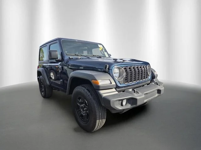 2025 Jeep Wrangler Sport's photo