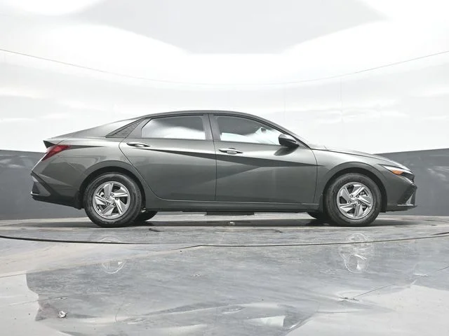 New 2026 Gray Hyundai SE image 24
