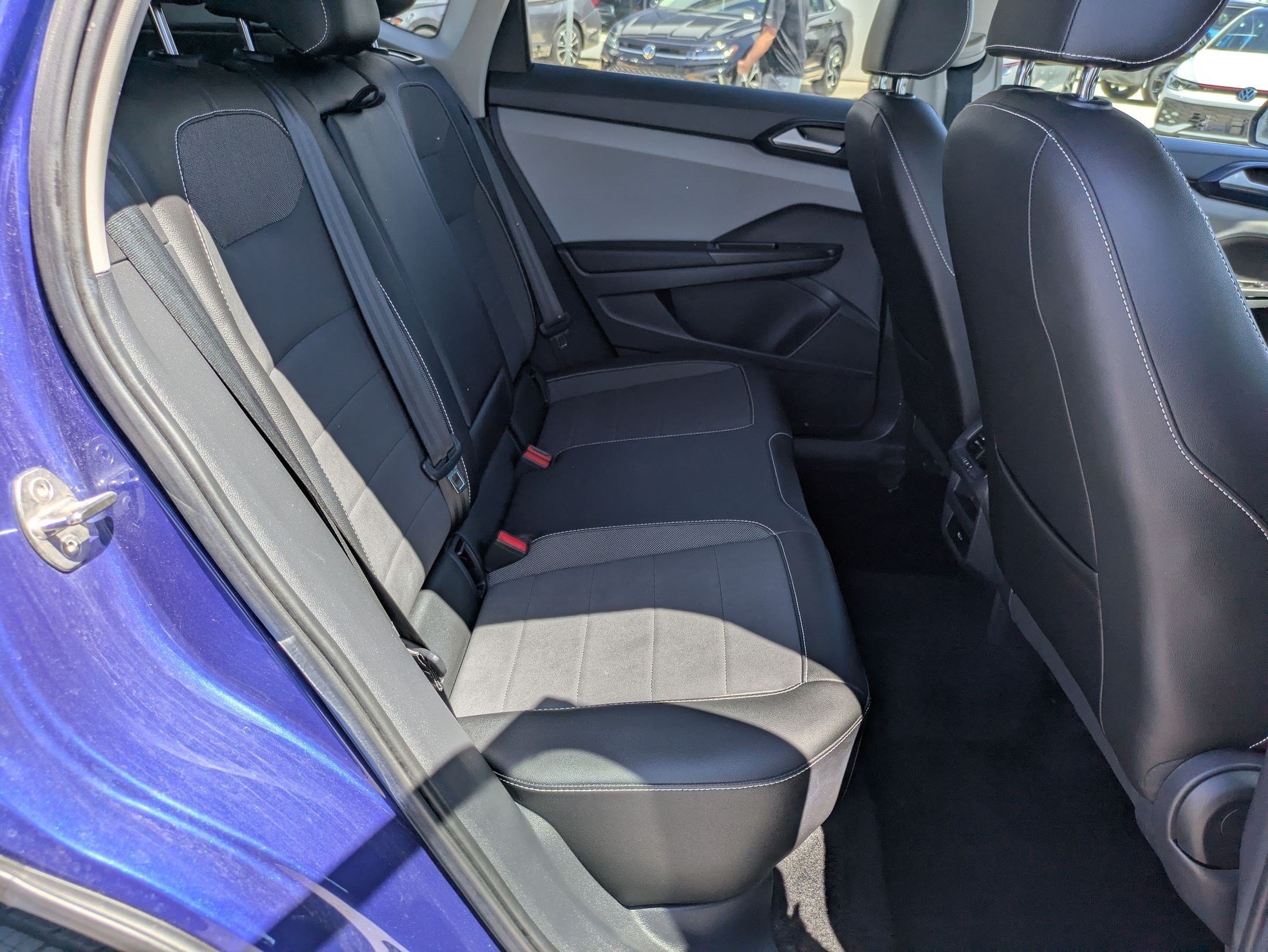 Certified Used 2023 Blue Volkswagen SE image 30