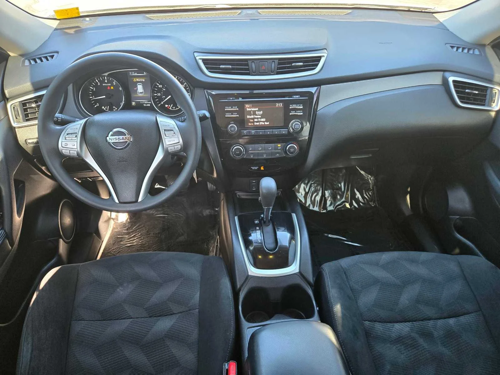 Used 2016  Nissan SV image 9