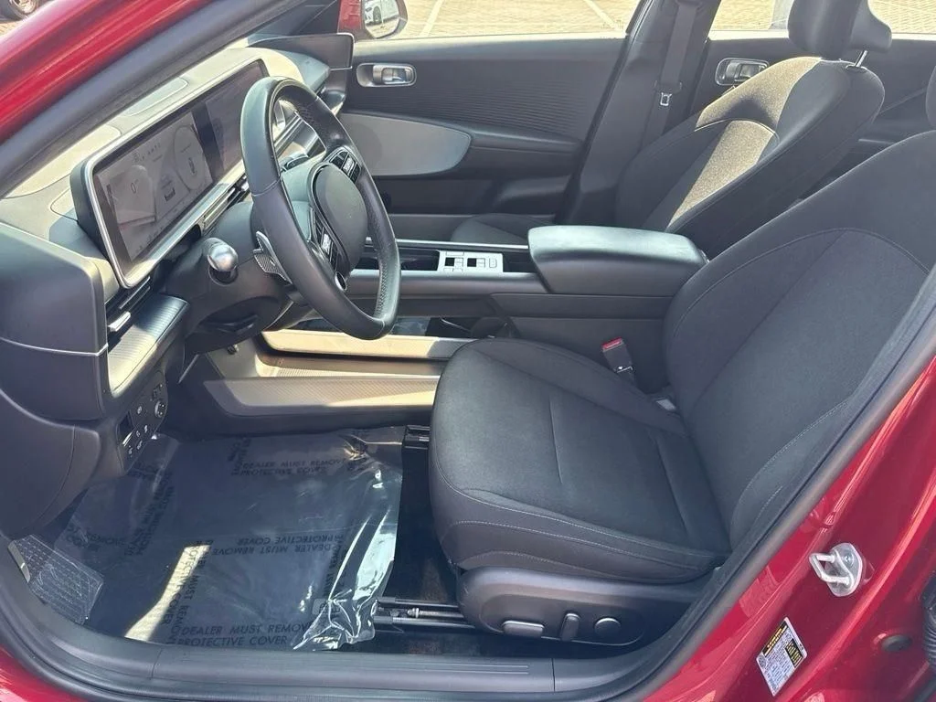Used 2023 Red Hyundai SE Standard Range image 10
