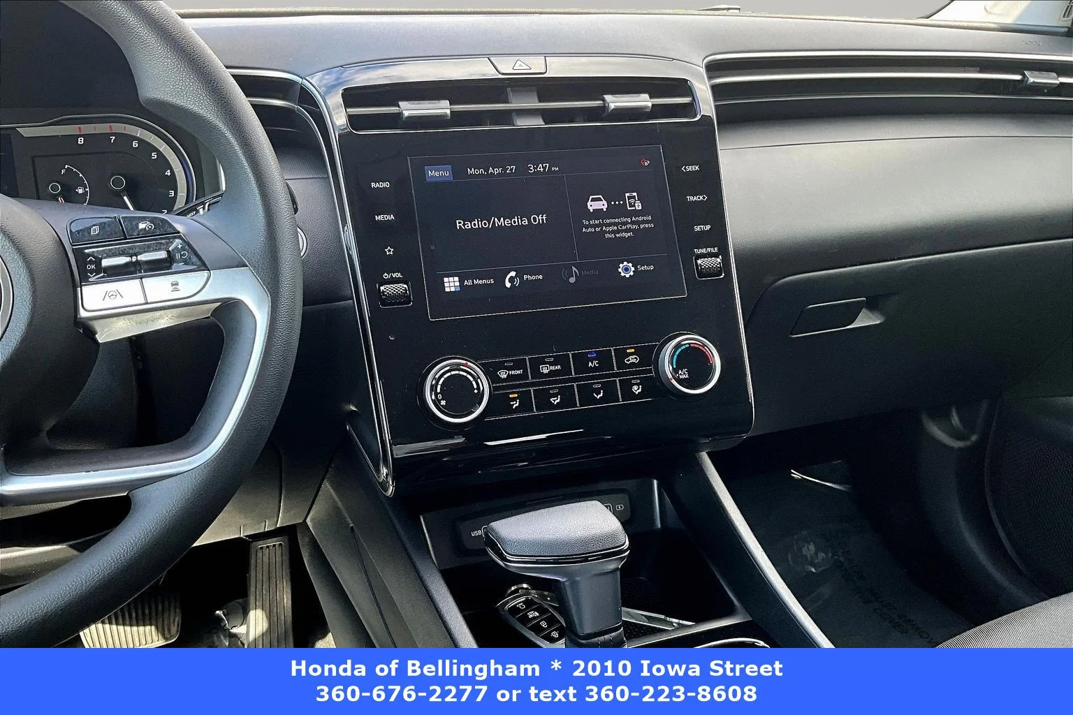 Used 2022 Phantom Black Hyundai SEL image 9