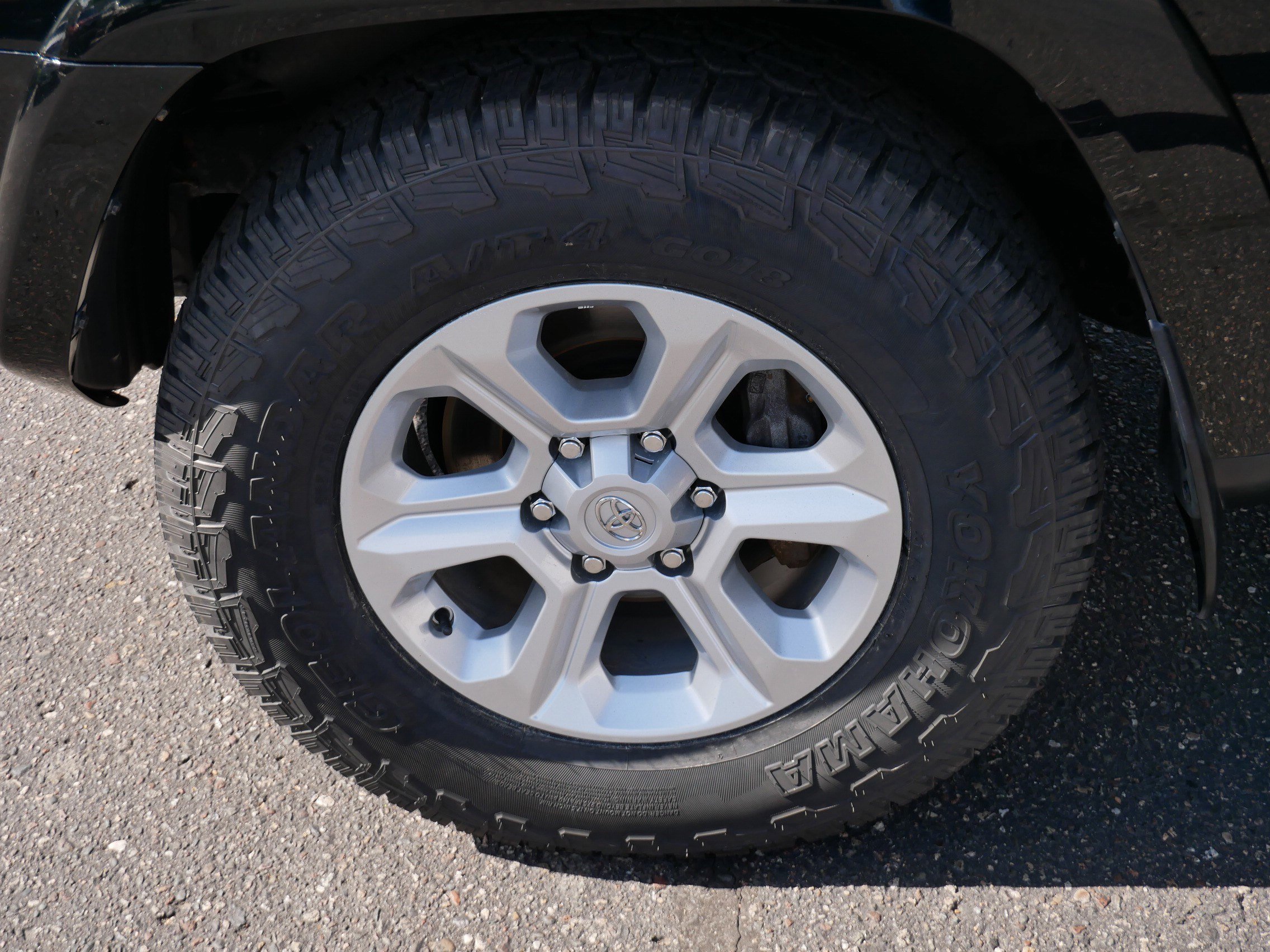 Used 2023 Midnight Black Metallic Toyota SR5 image 15