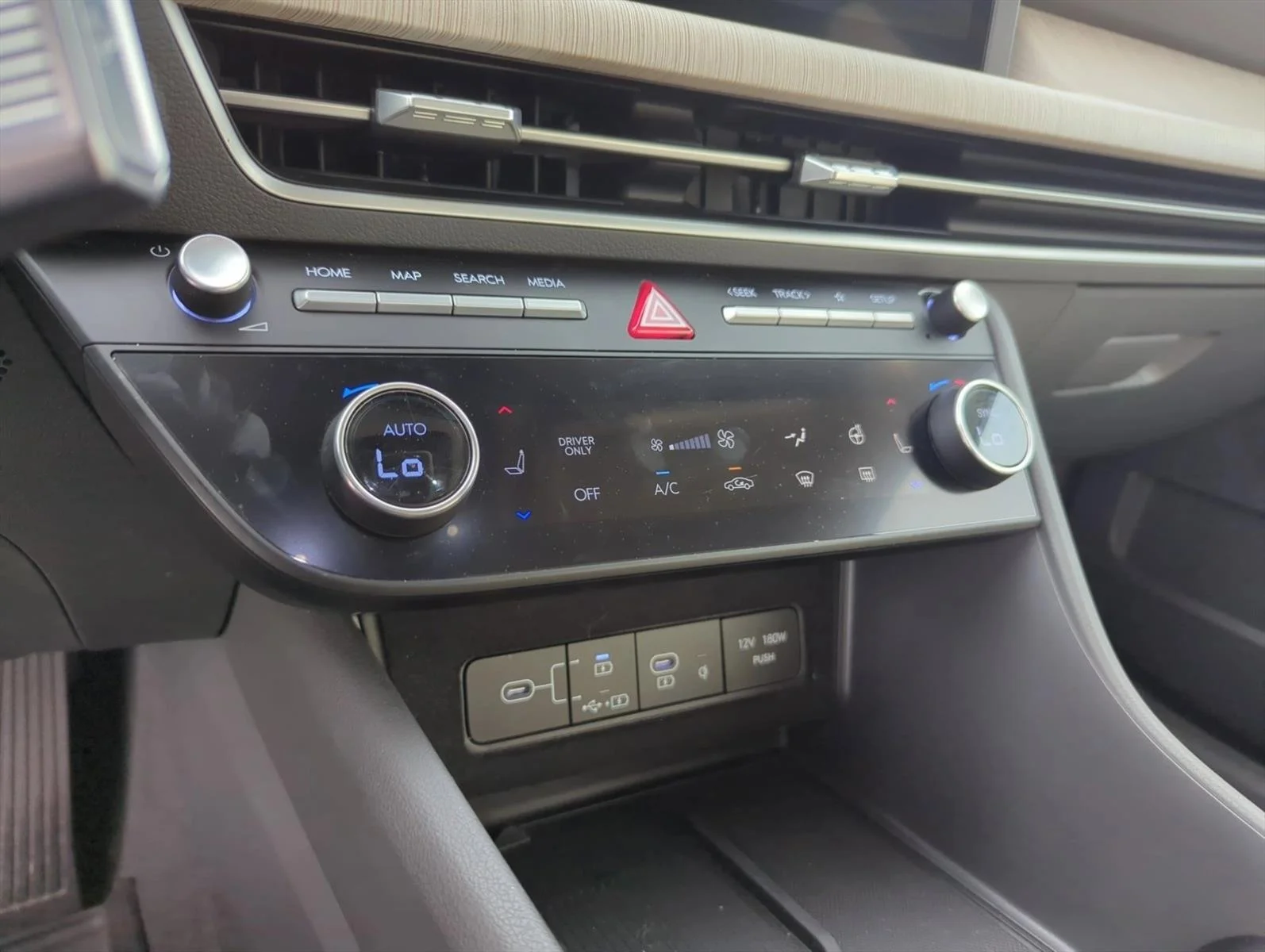 Used 2024 Ultimate Red Hyundai Limited image 23