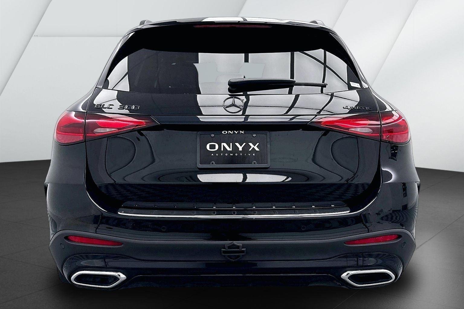 Used 2025 Black Mercedes-Benz GLC 300 image 6
