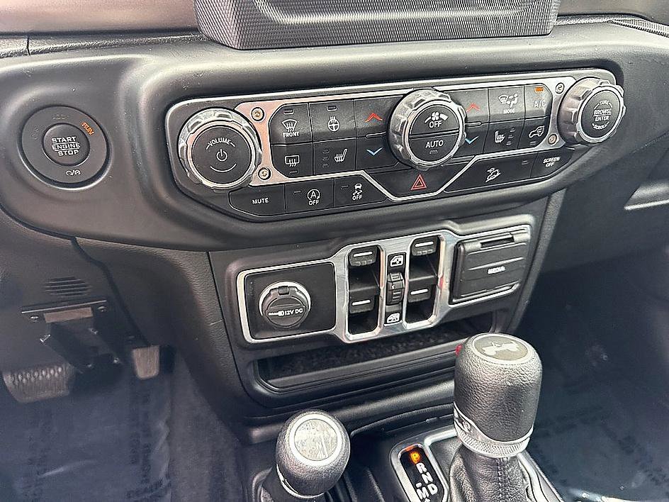 Used 2020 Ocean Blue Metallic Clearcoat Jeep Freedom image 16