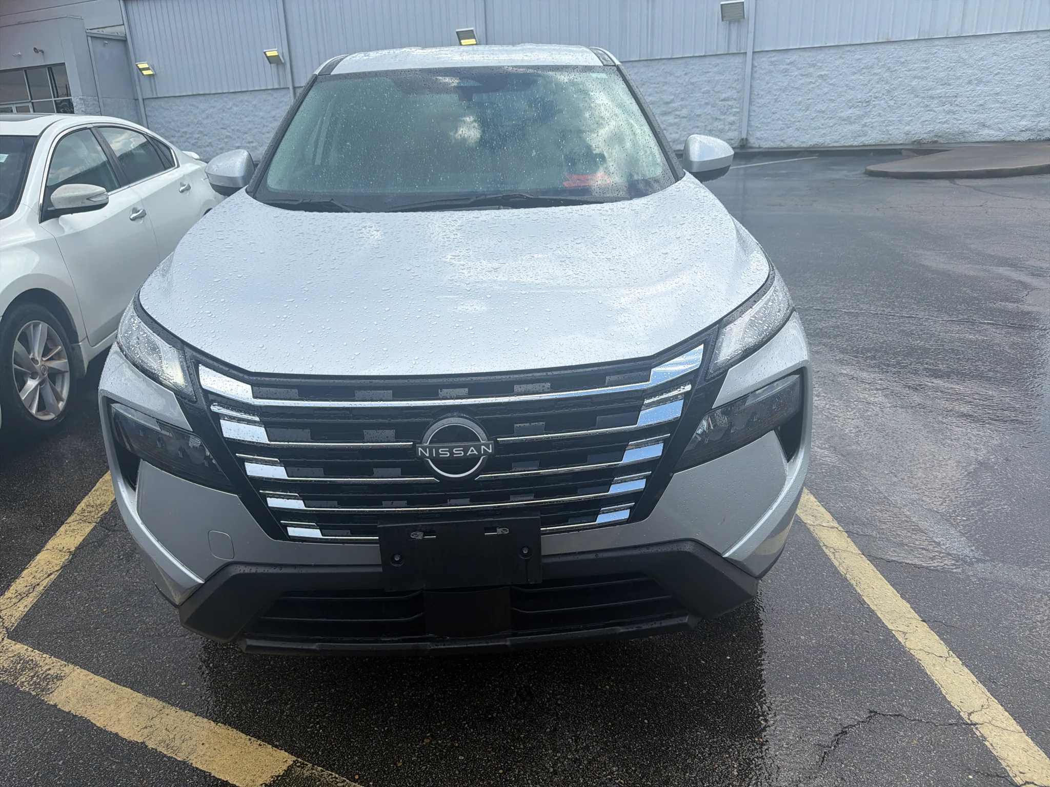 Certified Used 2025 Brilliant Silver Metallic Nissan SV image 2