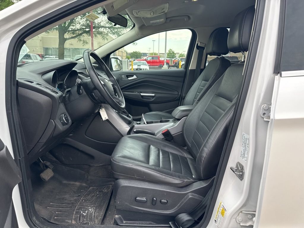 Used 2014 White Ford SE image 9